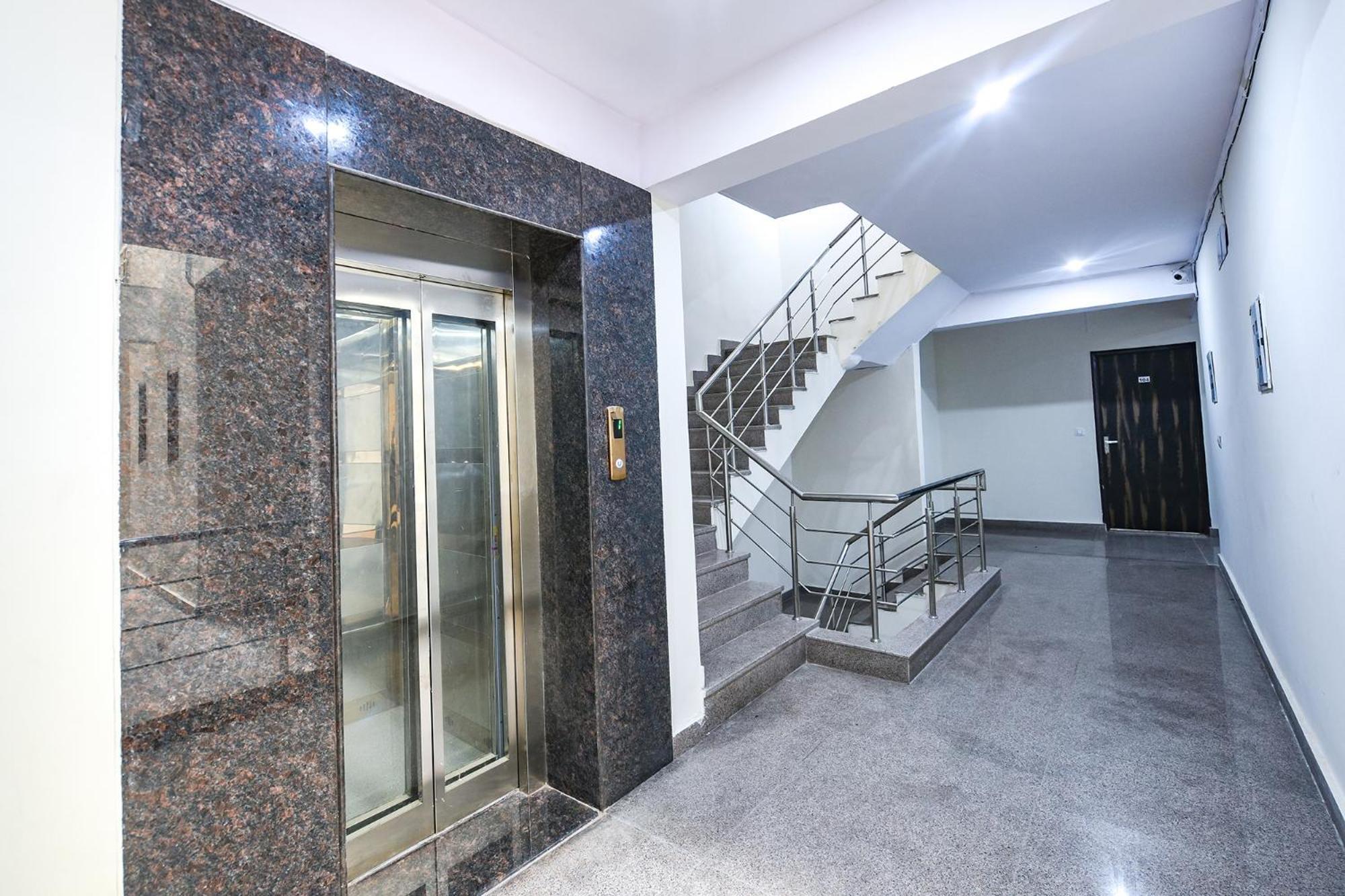 Fabhotel The Yashobhumi Near Yashobhoomi Convention Centre 델리 외부 사진