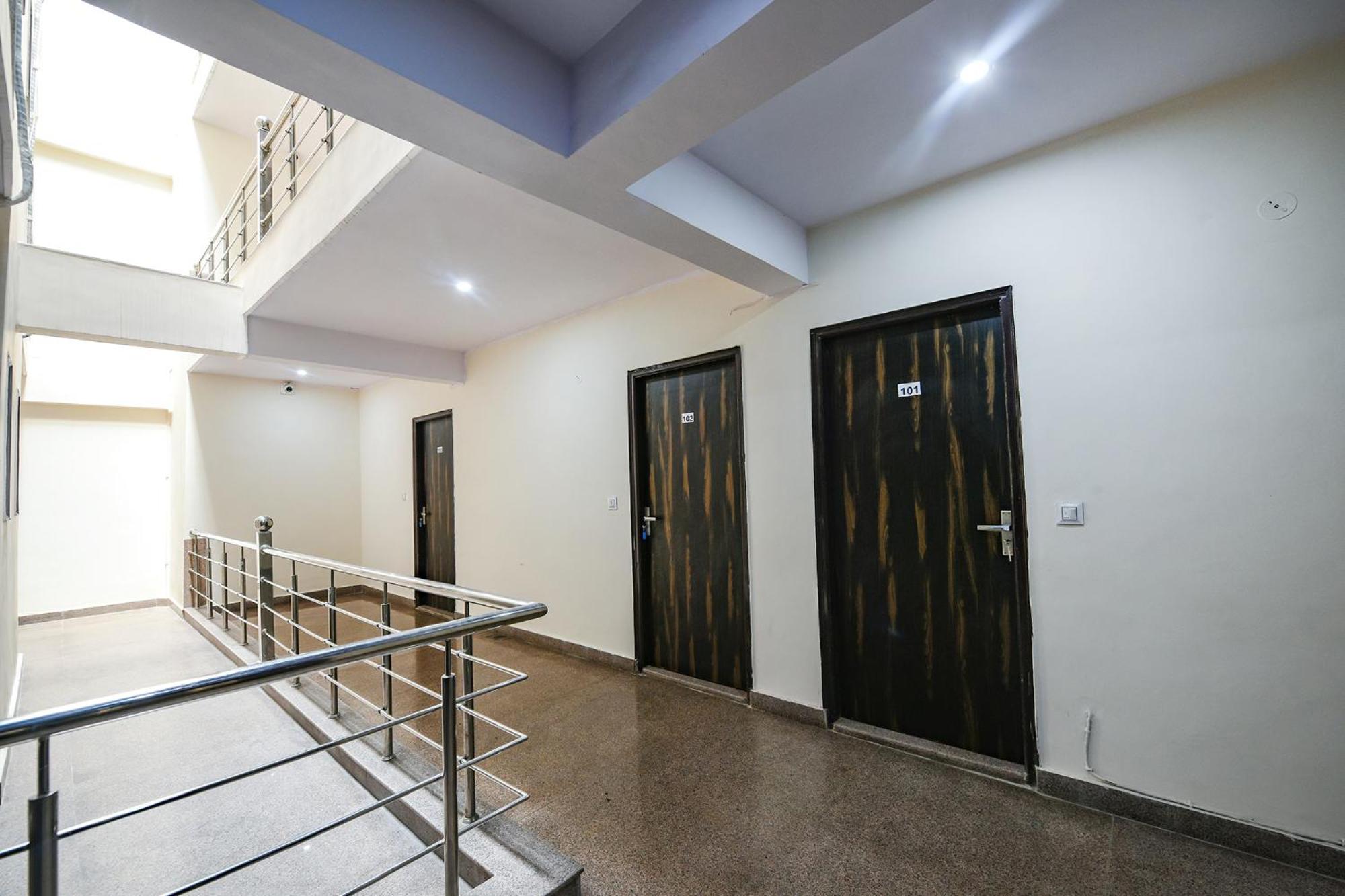 Fabhotel The Yashobhumi Near Yashobhoomi Convention Centre 델리 외부 사진